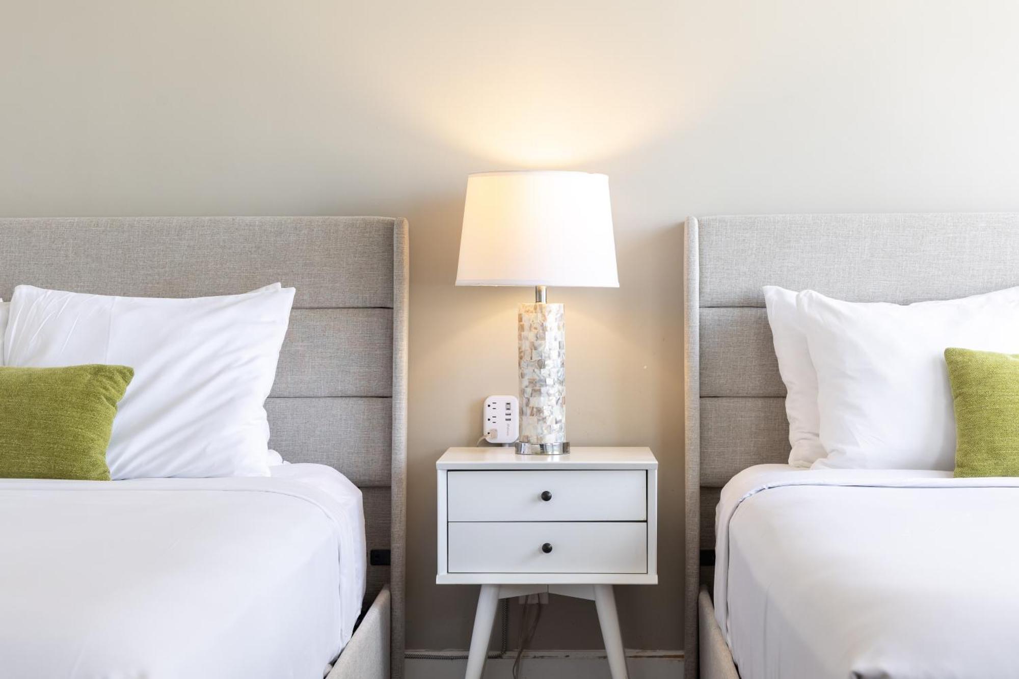 Aloha Vibes With Ocean Views, Near Beach & Parking! Honolulu Eksteriør billede