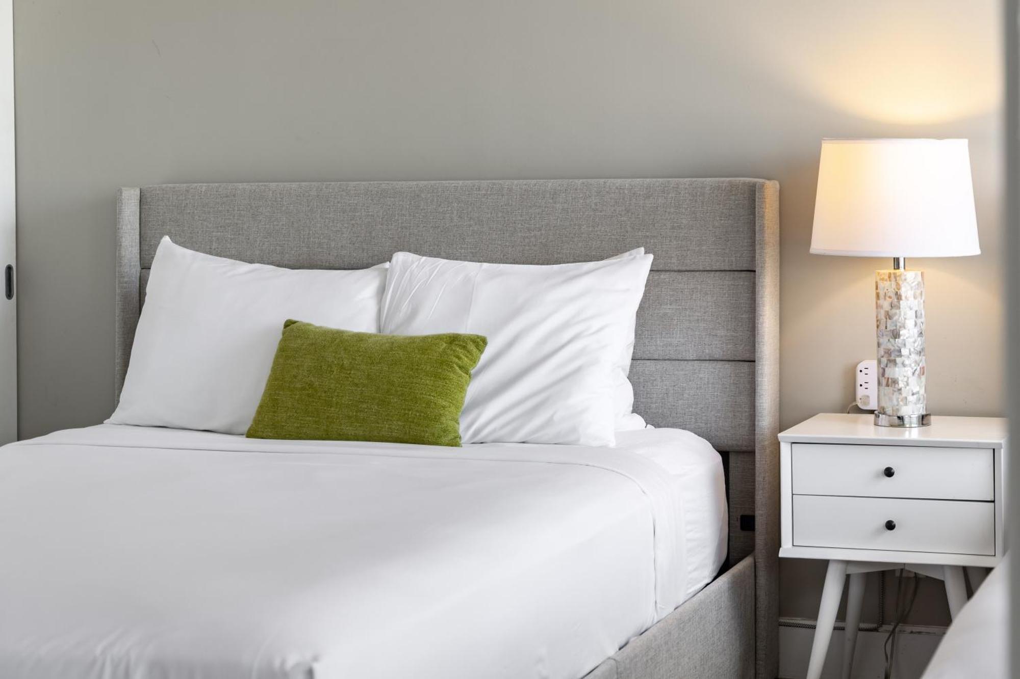 Aloha Vibes With Ocean Views, Near Beach & Parking! Honolulu Eksteriør billede